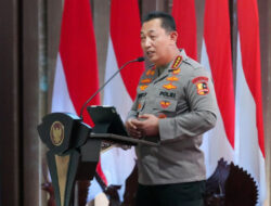 Ikuti Retret Kabinet Merah Putih, Kapolri Beri Materi Pemberantasan Korupsi