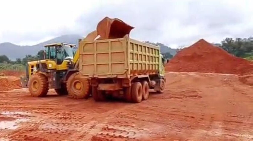 penambangan bauksit di kalimantan barat