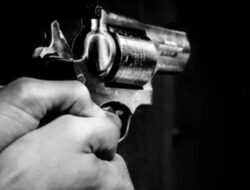 Kasus Penembakan Bos Rental Mobil: Terdakwa Menangis Memohon Agar Tetap Menjadi Prajurit TNI AL