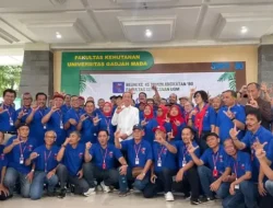 Jokowi Hadiri Reuni Spirit 80 Fakultas Kehutanan UGM, Kenang Kebersamaan Semasa Kuliah