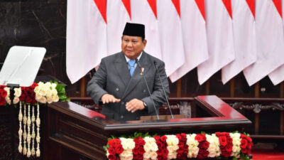 Hanif Dhakiri Tegaskan Dukungan DPR pada Target Ekonomi 2026 Presiden Prabowo