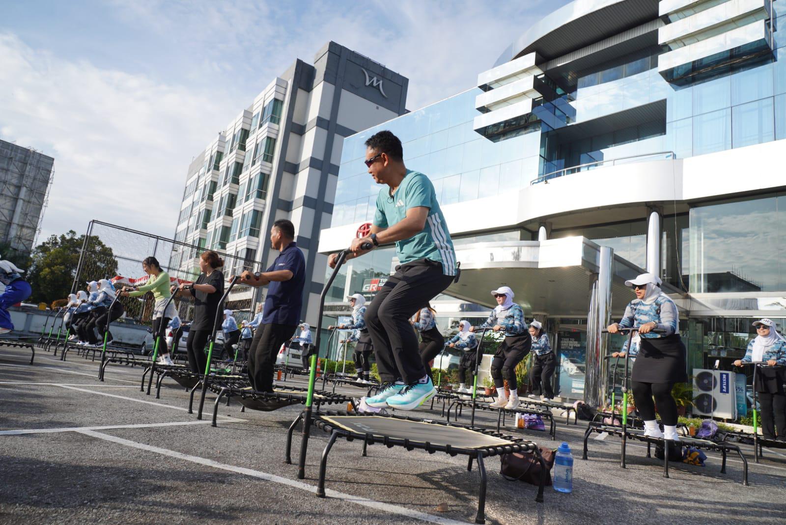 Walikota-dan-Warga-di-kawasan-Car-Free-Day-Pontianak