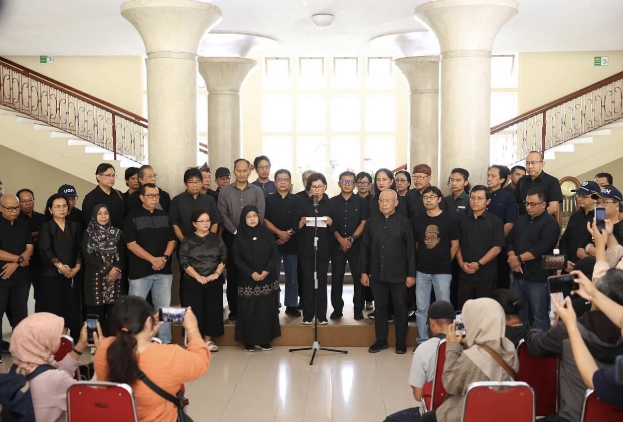 UGM Serukan Gerakan Damai di Tengah Aksi Massa