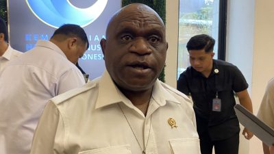 Menteri HAM Bantah Negara Teror Aktivis & Influencer