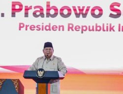 Presiden Prabowo Lakukan Peninjauan Bantuan Tapteng, Pastikan Bantuan Logistik Bencana Tersalurkan